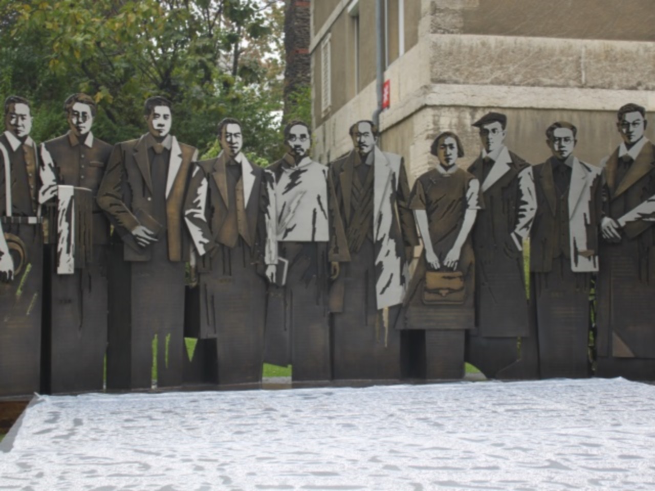 Lyon : une statue de Deng Xiaoping dans le nouvel institut franco-chinois ? Lyon : une statue de Deng Xiaoping dans le nouvel institut franco-chinois ?