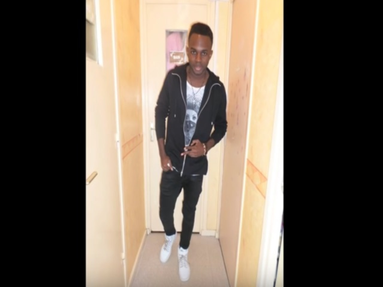 Lyon : un jeune lycéen congolais expulsé Lyon : un jeune lycéen congolais expulsé