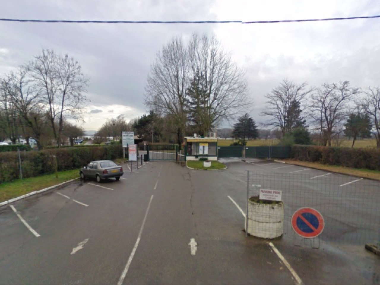 Une attaque au couteau fait deux blessés dont un grave dans un camping de Meyzieu Une attaque au couteau fait deux blessés dont un grave dans un camping de Meyzieu