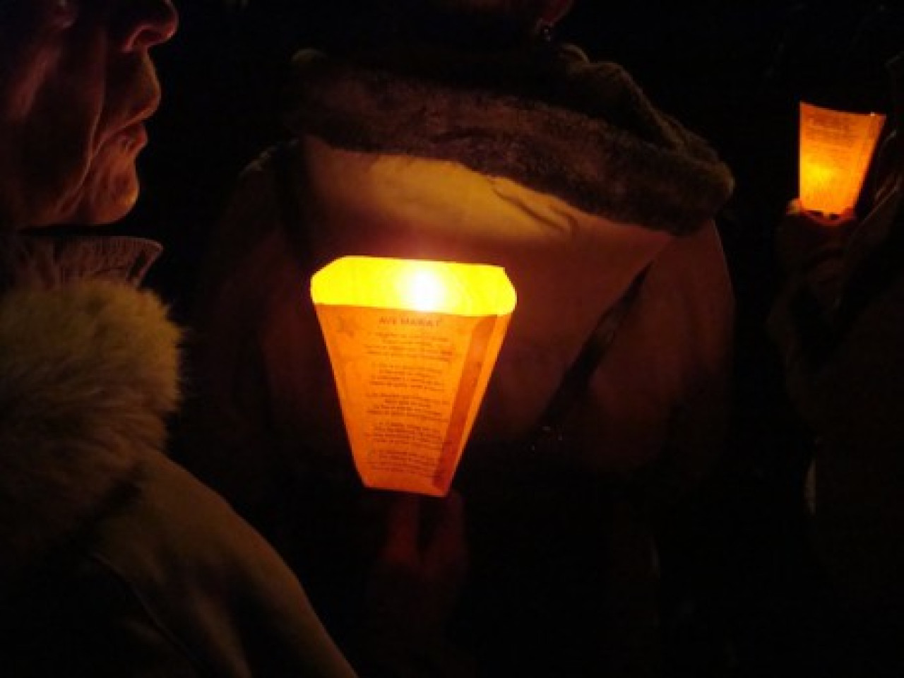 Annulation de la Fête des Lumières : les processions du 8 décembre maintenues Annulation de la Fête des Lumières : les processions du 8 décembre maintenues