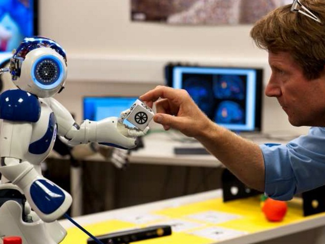 Nao : le robot dot&eacute; de m&eacute;moire invent&eacute; par le CNRS de Lyon