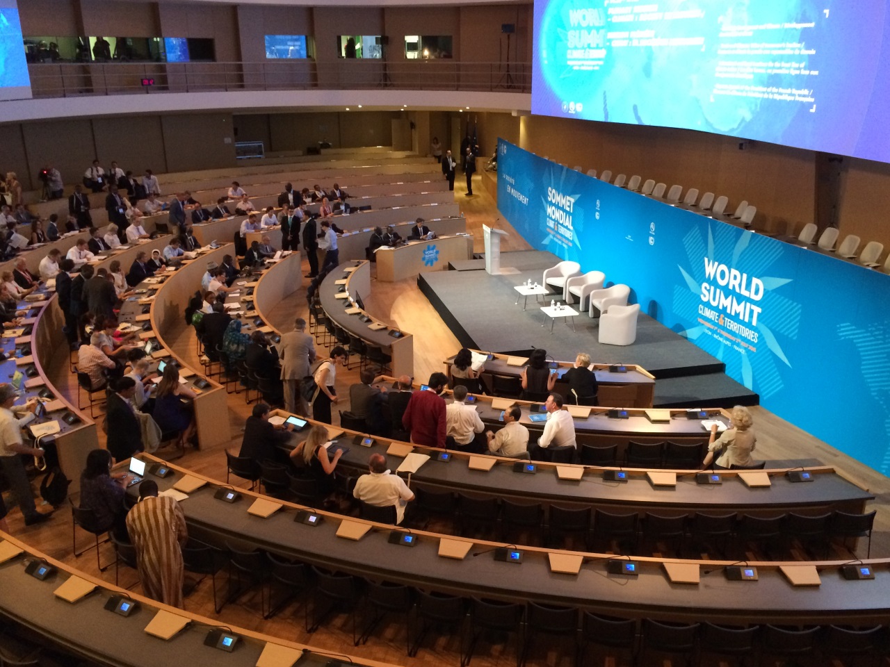 Sommet mondial Climat et Territoires à Lyon : "Le début d'une histoire doit s'écrire ici" Sommet mondial Climat et Territoires à Lyon : "Le début d'une histoire doit s'écrire ici"