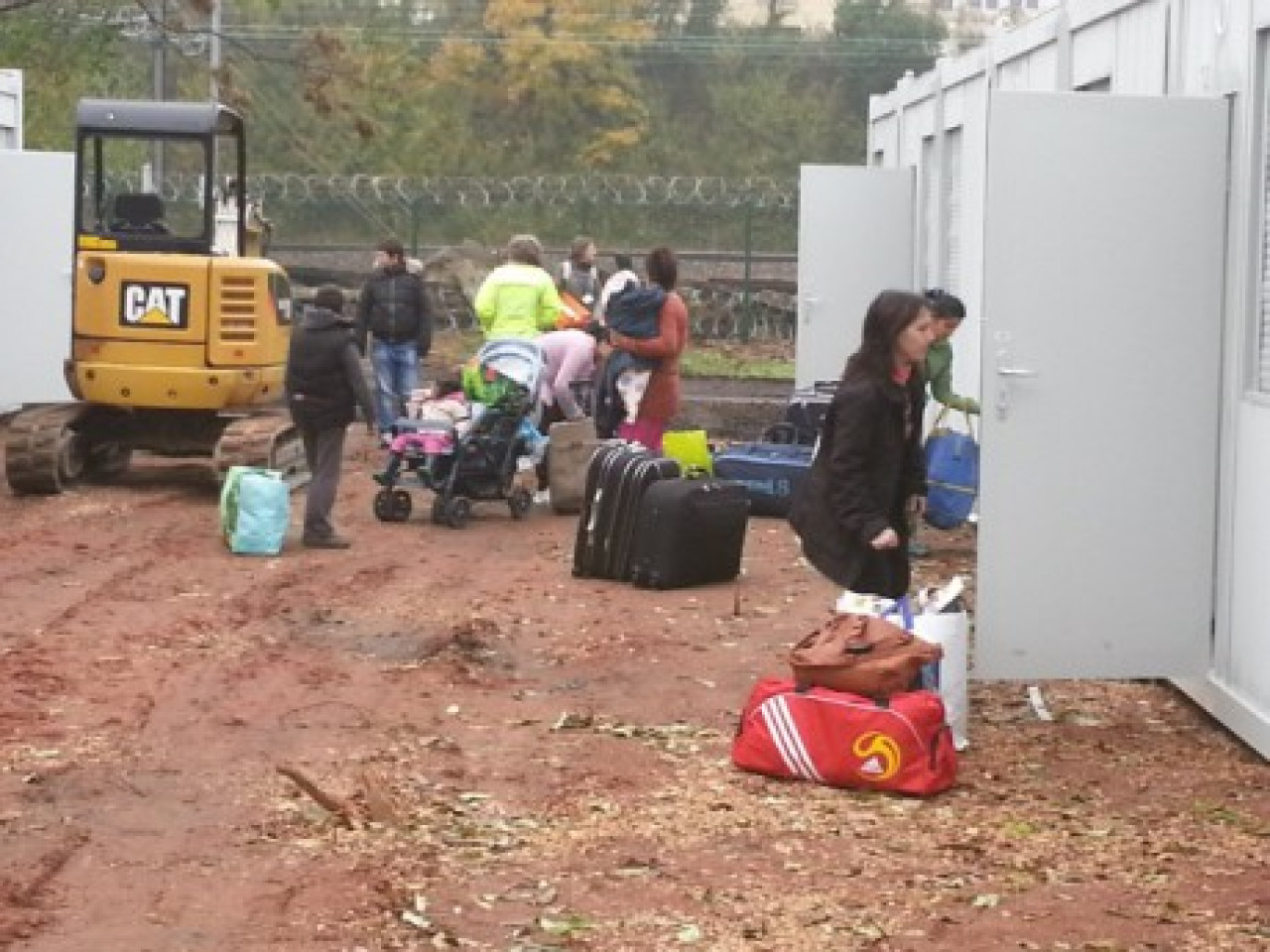 Installation de 80 Roms à St Priest : le maire envisage des recours Installation de 80 Roms à St Priest : le maire envisage des recours