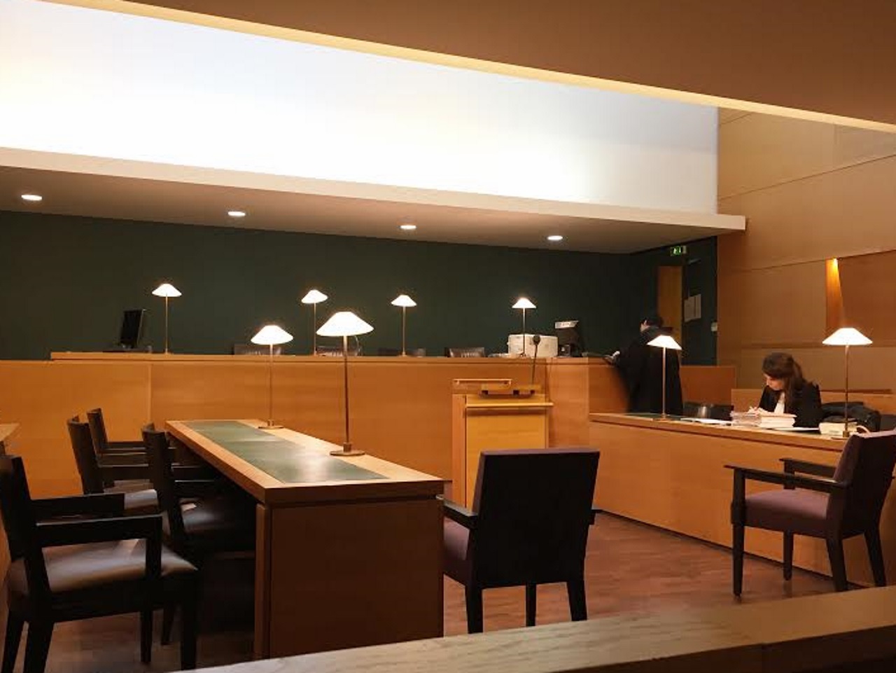 De la prison ferme requise dans l&rsquo;affaire des indics de Neyret