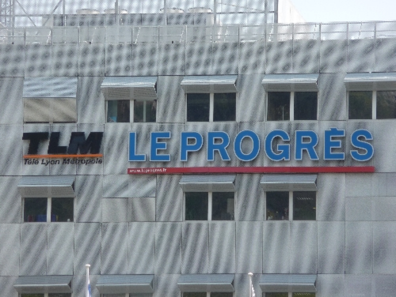 Le conseil r&eacute;gional aide les t&eacute;l&eacute;s locales