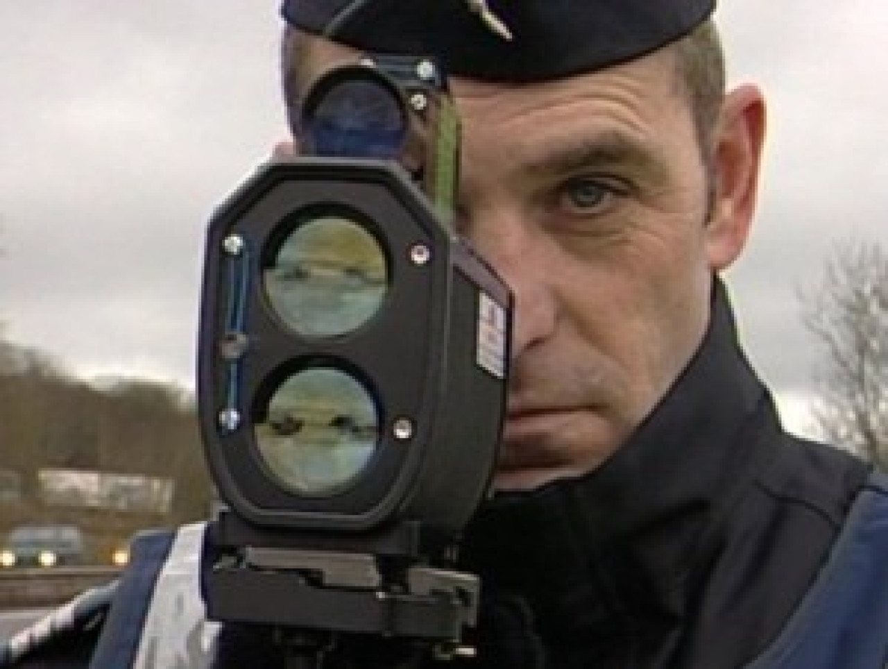 Contrôlé à 144 km/h au lieu de 70 Contrôlé à 144 km/h au lieu de 70