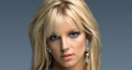 Britney Spears se remet avec humour de sa rupture avec David Lucado!