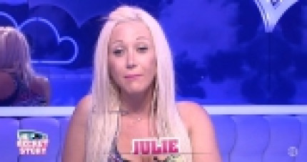 Julie de Secret Story 8 est fiancée! Julie de Secret Story 8 est fiancée!