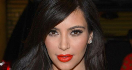 Kim Kardashian hésite entre Kanye West et sa mère ! Kim Kardashian hésite entre Kanye West et sa mère !