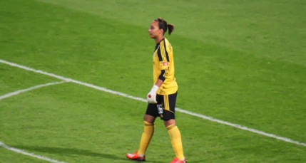 OL féminin : Sarah Bouhaddi prolonge jusqu'en 2016 OL féminin : Sarah Bouhaddi prolonge jusqu'en 2016