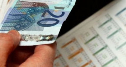 Vente de calendriers : le Grand Lyon met en garde contre les faux cantonniers et éboueurs Vente de calendriers : le Grand Lyon met en garde contre les faux cantonniers et éboueurs