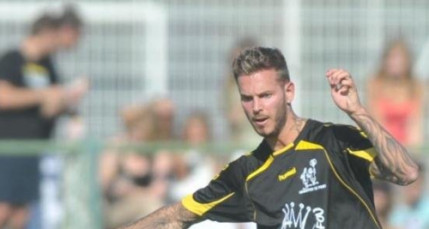 M.Pokora a chaussé les crampons pour la bonne cause !