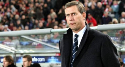 Six ans après son doublé avec l'OL, Alain Perrin devient sélectionneur de la Chine Six ans après son doublé avec l'OL, Alain Perrin devient sélectionneur de la Chine