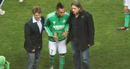 Le Prix Marc Vivien Foé décérné au stéphanois Aubameyang Le Prix Marc Vivien Foé décérné au stéphanois Aubameyang