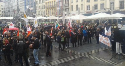 Manifestation aux Terreaux contre la venue de Marine Le Pen Manifestation aux Terreaux contre la venue de Marine Le Pen