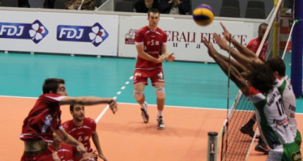 L&rsquo;ASUL Lyon Volley s&rsquo;incline lourdement face &agrave; Asni&egrave;res (3-0)