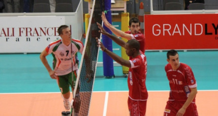 Nouvelle défaite de l'ASUL Volley Nouvelle défaite de l'ASUL Volley