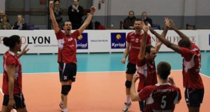 Défaite de l’ASUL Lyon Volley face à Nancy (3-2) Défaite de l’ASUL Lyon Volley face à Nancy (3-2)