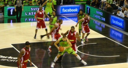 L'ASVEL s'incline et voit les play-offs s'éloigner L'ASVEL s'incline et voit les play-offs s'éloigner