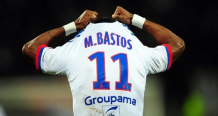 OL : Aulas veut attendre le mercato d’hiver pour vendre Bastos OL : Aulas veut attendre le mercato d’hiver pour vendre Bastos