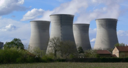 Nouvelle action samedi de Greenpeace pr&egrave;s de la centrale du Bugey
