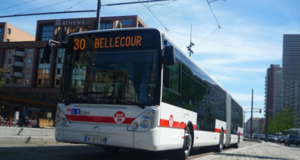 Villeurbanne : un chauffeur de bus agress&eacute;