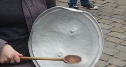 Cantines : la grève se poursuit jeudi à Lyon Cantines : la grève se poursuit jeudi à Lyon