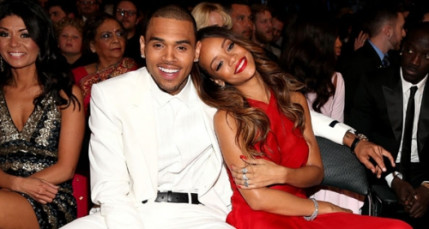 Chris Brown vire Rihanna de ses followers sur Twitter !