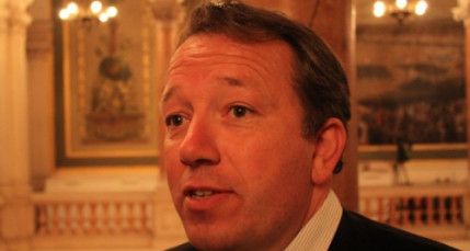 Présidence de l'UMP : "c’est le bal des tartuffes et la pétaudière" Présidence de l'UMP : "c’est le bal des tartuffes et la pétaudière"