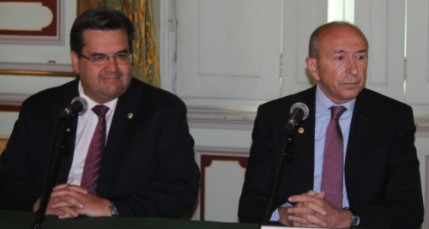 Collomb : "Montréal est une porte d'entrée pour Lyon en Amérique du Nord" Collomb : "Montréal est une porte d'entrée pour Lyon en Amérique du Nord"