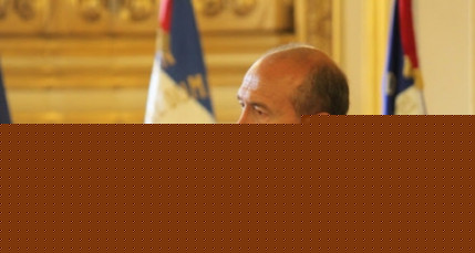 Gérard Collomb prépare sa candidature à un nouveau mandat Gérard Collomb prépare sa candidature à un nouveau mandat