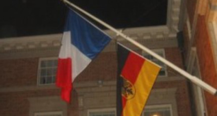 Les bus TCL aux couleurs de l'Allemagne et de la France vendredi