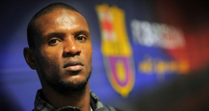 Eric Abidal de retour chez les pros au Barça Eric Abidal de retour chez les pros au Barça