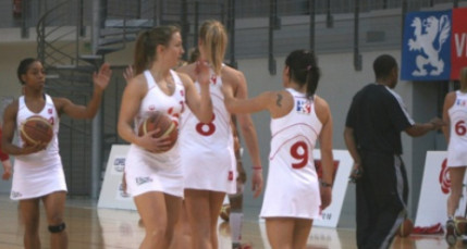 Le Lyon Basket Féminin retrouve le sourire face à Villeneuve d’Ascq Le Lyon Basket Féminin retrouve le sourire face à Villeneuve d’Ascq