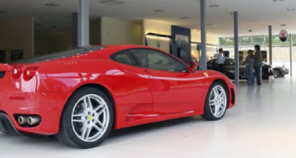 Lyon : en semi-liberté, il est retrouvé sans permis au volant d’une Ferrari Lyon : en semi-liberté, il est retrouvé sans permis au volant d’une Ferrari