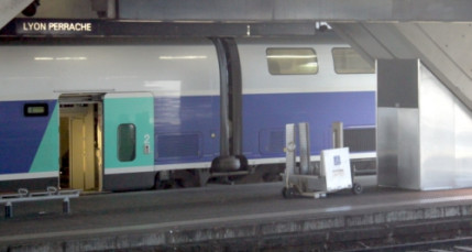 Lyon : 15 000 polars seront distribués gratuitement dans les trains Lyon : 15 000 polars seront distribués gratuitement dans les trains