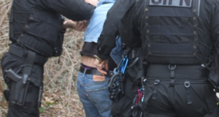 St Fons : La BAC se fait tirer dessus avec un pistolet à billes St Fons : La BAC se fait tirer dessus avec un pistolet à billes