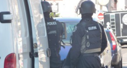 Intervention du GIPN dimanche dans le 7e arrondissement de Lyon Intervention du GIPN dimanche dans le 7e arrondissement de Lyon