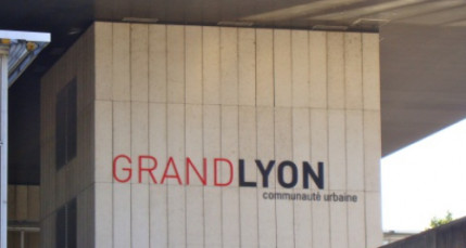 L’émotion toujours palpable au dépôt de Gerland du Grand Lyon L’émotion toujours palpable au dépôt de Gerland du Grand Lyon