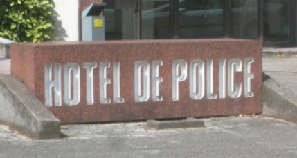 Deux policiers bless&eacute;s lors d&rsquo;une interpellation mouvement&eacute;e