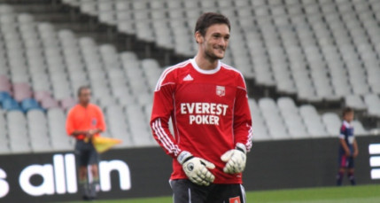 Hugo Lloris sera titulaire et capitaine avec les Bleus Hugo Lloris sera titulaire et capitaine avec les Bleus