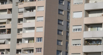 Rh&ocirc;ne : un enfant de 2 ans enferme sa m&egrave;re sur le balcon
