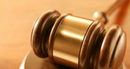 Agression de militants d’extrême gauche : cinq jeunes mis en examen Agression de militants d’extrême gauche : cinq jeunes mis en examen