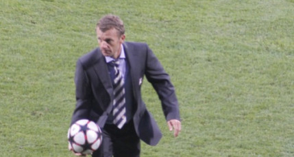 Patrice Lair : "Entra&icirc;neur de l&rsquo;OL et s&eacute;lectionneur ? C&rsquo;est g&eacute;rable"