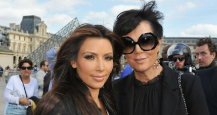 Kim Kardashian & Kris Jenner en shopping à Paris ! Kim Kardashian & Kris Jenner en shopping à Paris !
