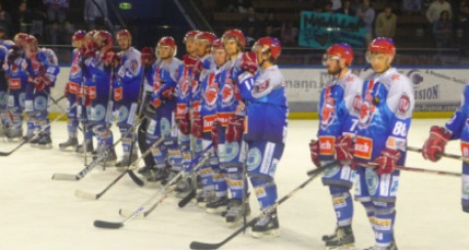 Le Lyon Hockey Club en déplacement à Courbevoie samedi soir Le Lyon Hockey Club en déplacement à Courbevoie samedi soir