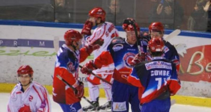 Le LHC stoppé par Annecy (4-1) Le LHC stoppé par Annecy (4-1)