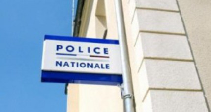 Vénissieux : ils percutent un véhicule de police puis blessent deux policiers Vénissieux : ils percutent un véhicule de police puis blessent deux policiers