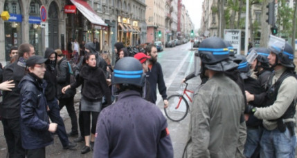 Rassemblement des Jeunesses Nationalistes à Lyon : 25 interpellations...chez l'extrême-gauche Rassemblement des Jeunesses Nationalistes à Lyon : 25 interpellations...chez l'extrême-gauche