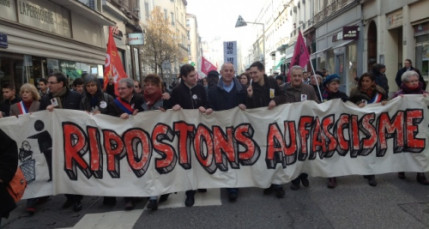 Lyon : 1800 personnes manifestent contre les Identitaires